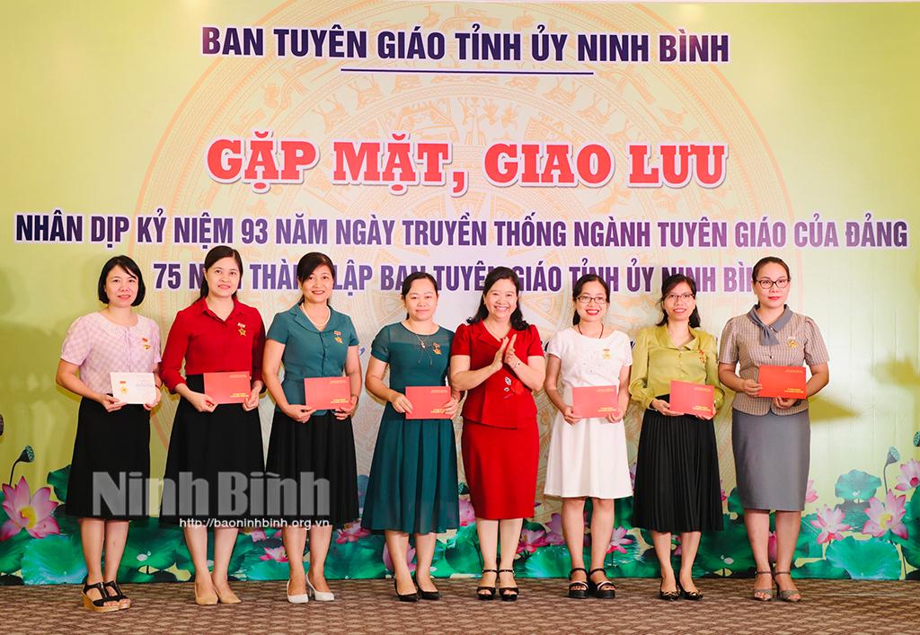 Gặp mặt nhân kỷ niệm 93 năm Ngày truyền thống ngành Tuyên giáo của Đảng