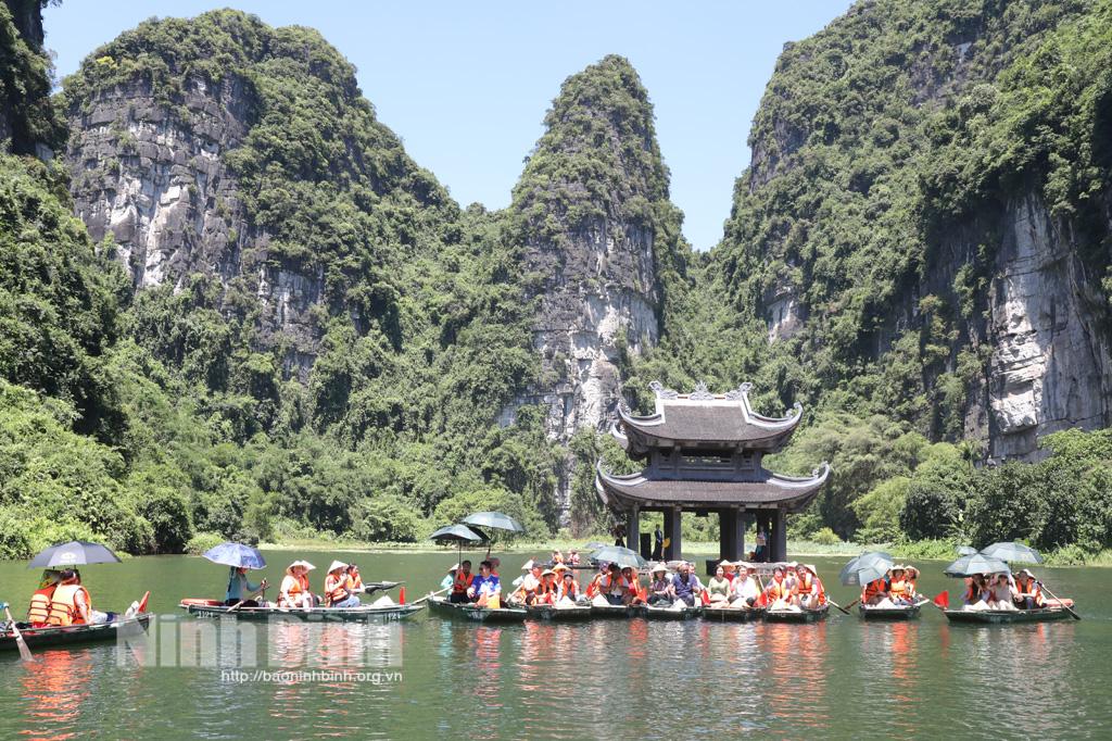 Đoàn đại biểu UNESCO tham quan Khu du lịch sinh thái Tràng An