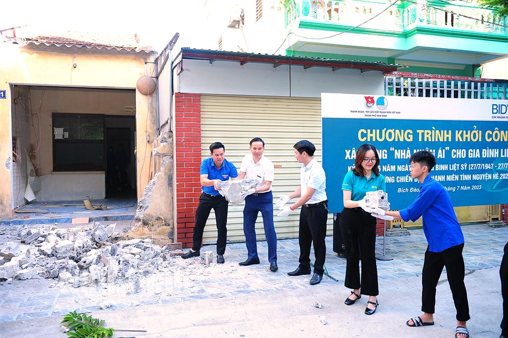 Thành đoàn Ninh Bình khởi công xây dựng Nhà nhân ái cho gia đình thân nhân liệt sỹ