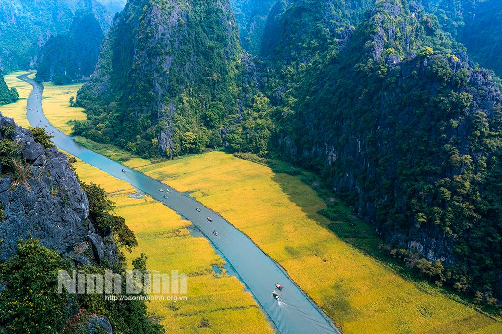 Khu du lịch Tam Cốc - Bích Động tạm dừng đón khách
