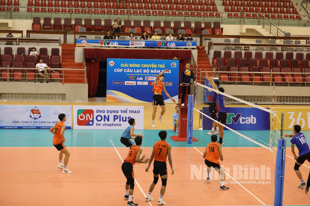 Giải bóng chuyền trẻ Cúp CLB năm 2023: Thể Công Tân Cảng giành quyền vào chung kết
