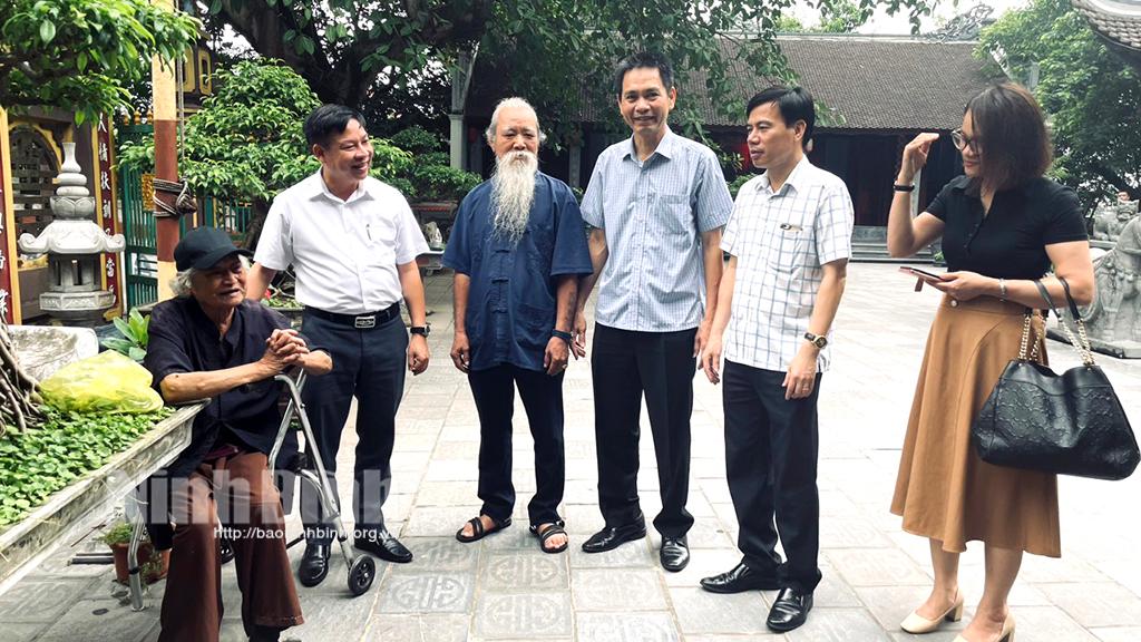 Đoàn kiểm tra của BCĐ Trung ương phong trào "Toàn dân đoàn kết xây dựng đời sống văn hóa" làm việc tại thành phố Ninh Bình