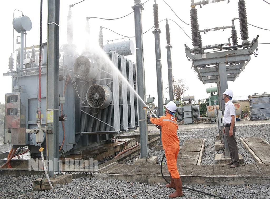 PC Ninh Bình tập trung các giải pháp đảm bảo an toàn điện mùa mưa bão