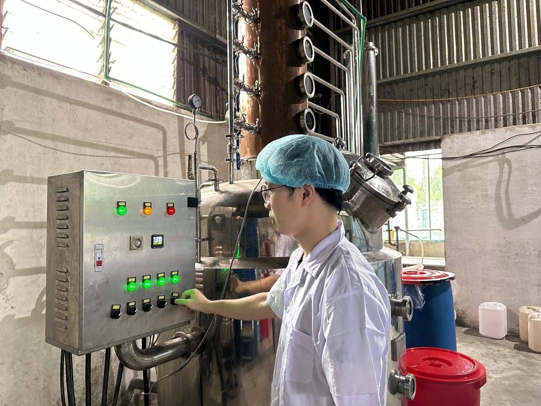 Dùng công nghệ hiện đại để nâng chất rượu truyền thống