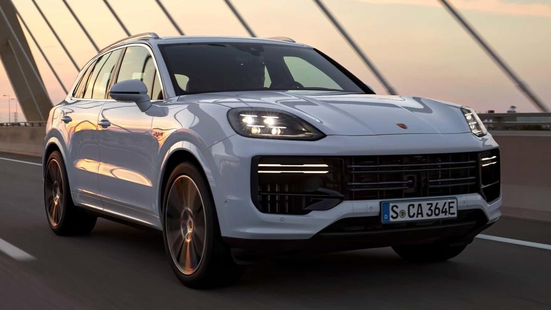 Cayenne Turbo E-Hybrid 2024 - SUV mạnh nhất của Porsche