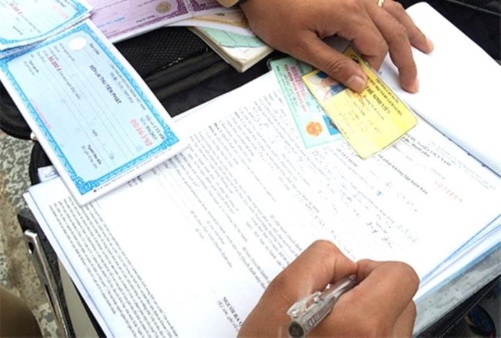 Từ 15/8, không nộp phạt vi phạm giao thông sẽ không được đăng ký xe