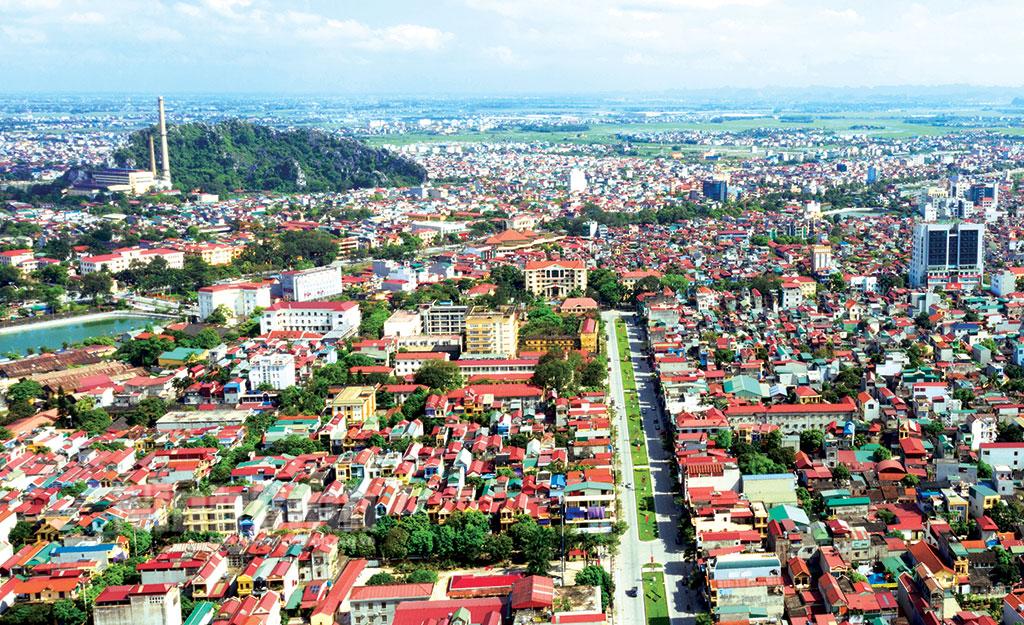 Đảng bộ thành phố Ninh Bình: Phát huy kết quả sau nửa nhiệm kỳ thực hiện Nghị quyết Đại hội