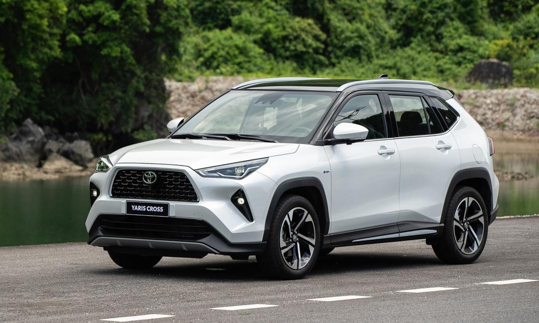 Toyota Yaris Cross ra mắt, giá từ 730 triệu đồng