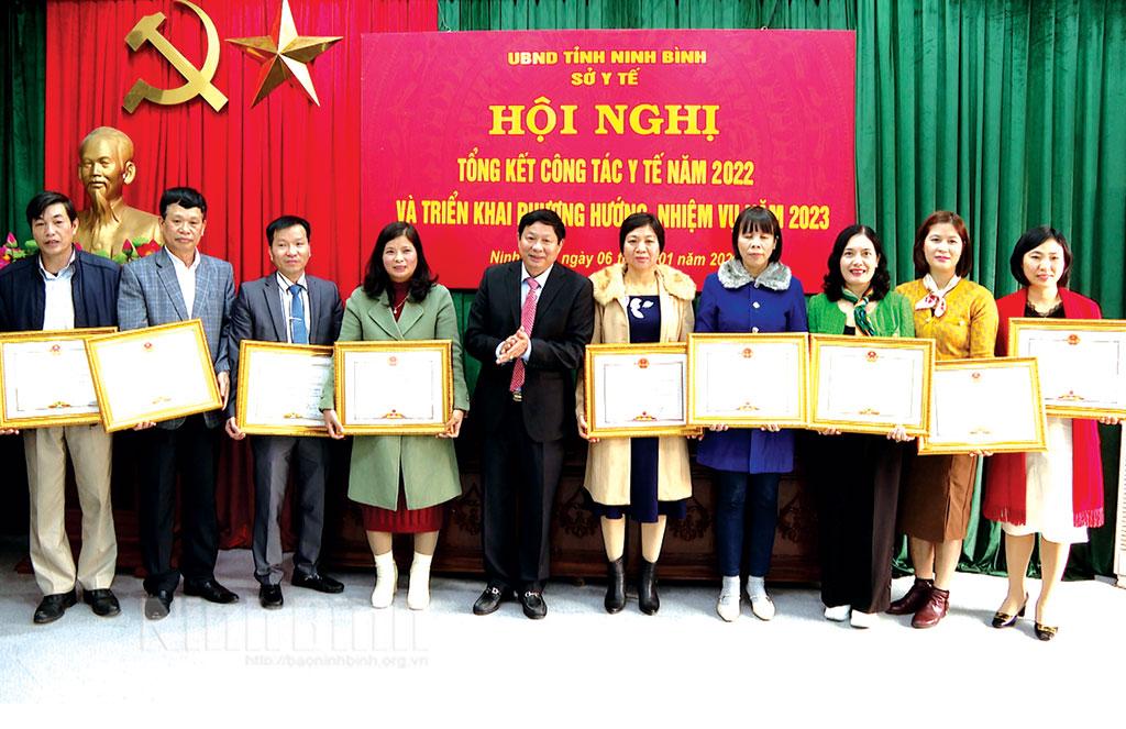 Ngành Y tế Ninh Bình nỗ lực "giữ chân" nguồn nhân lực khu vực công - (Kỳ III): Giải pháp "giữ chân" nguồn nhân lực công