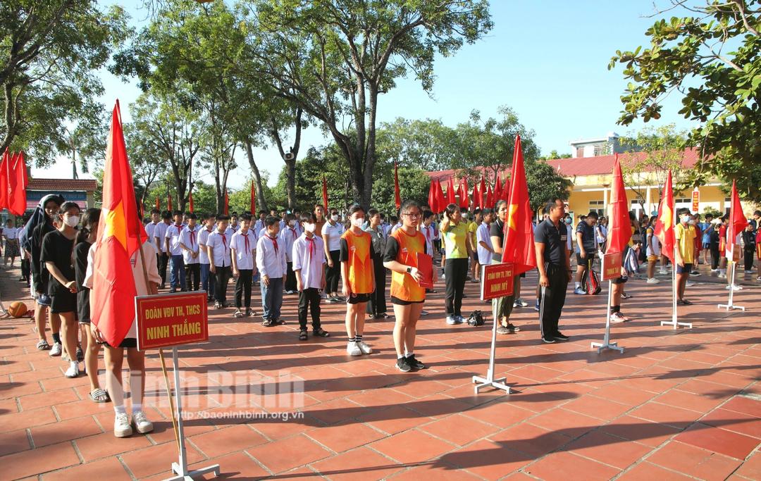 Khai mạc Hội thi TDTT dành cho học sinh Tiểu học, THCS huyện Hoa Lư năm học 2023-2024