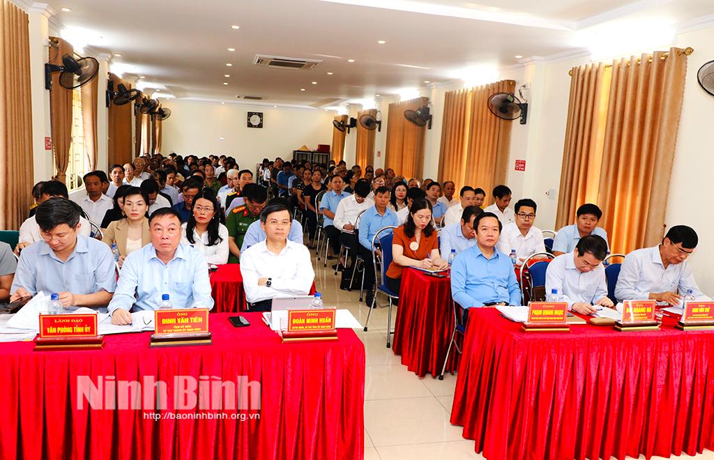 Đoàn Đại biểu Quốc hội tỉnh tiếp xúc cử tri tại thành phố Ninh Bình