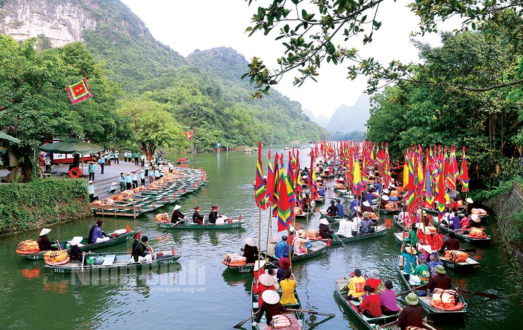 Ngành Du lịch Ninh Bình nỗ lực cao nhất để vượt chỉ tiêu được giao