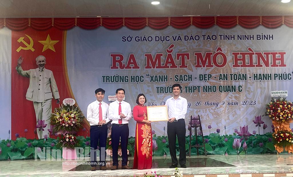 Ra mắt mô hình trường học "Xanh - sạch - đẹp - an toàn - hạnh phúc" tại Trường THPT Nho Quan C