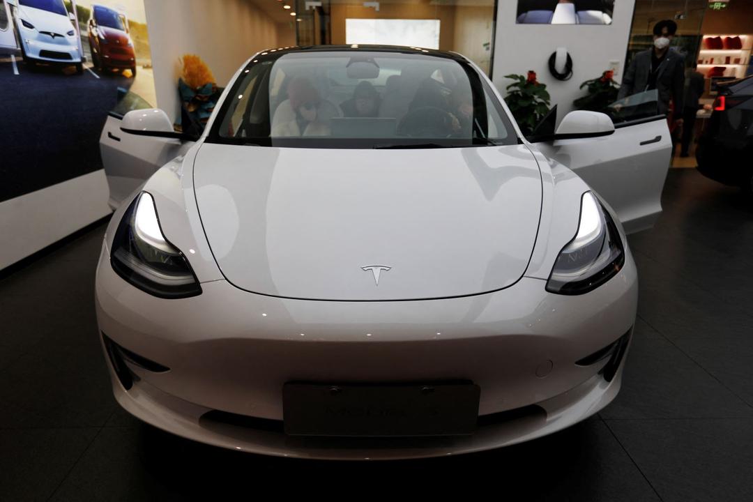 Tesla 'trình làng' mẫu xe điện Model 3 được thiết kế lại