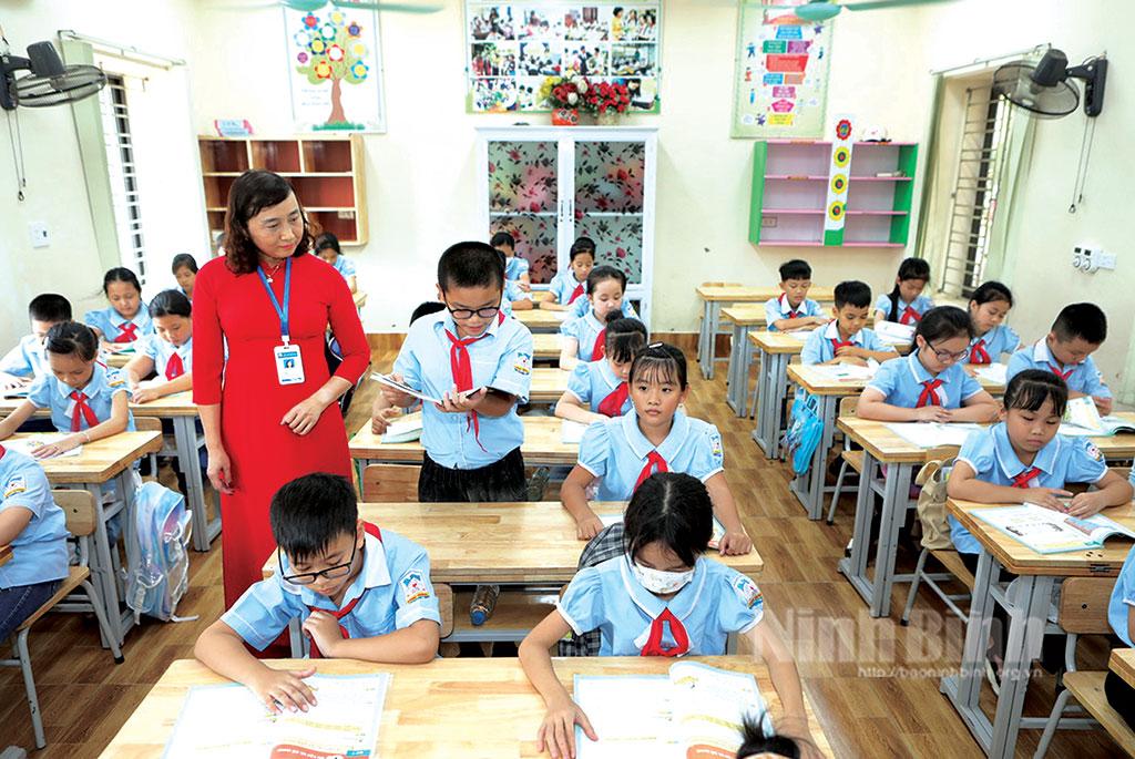 Nỗ lực hoàn thành các tiêu chí giáo dục Nghị quyết Đại hội đại biểu Đảng bộ tỉnh lần thứ XXII đề ra