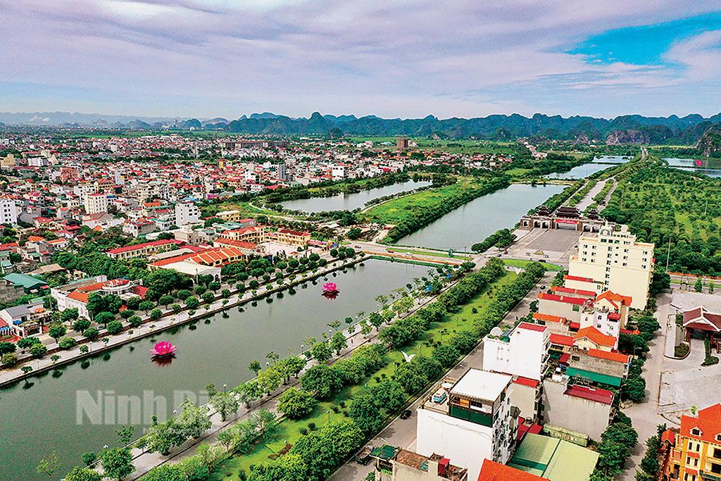 Ninh Bình hướng đến xây dựng "Đô thị Cố đô - Di sản"