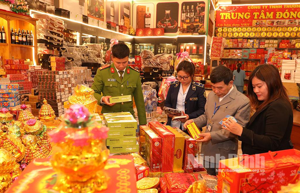 Tăng cường kiểm tra bảo đảm an toàn thực phẩm dịp Tết Nguyên đán