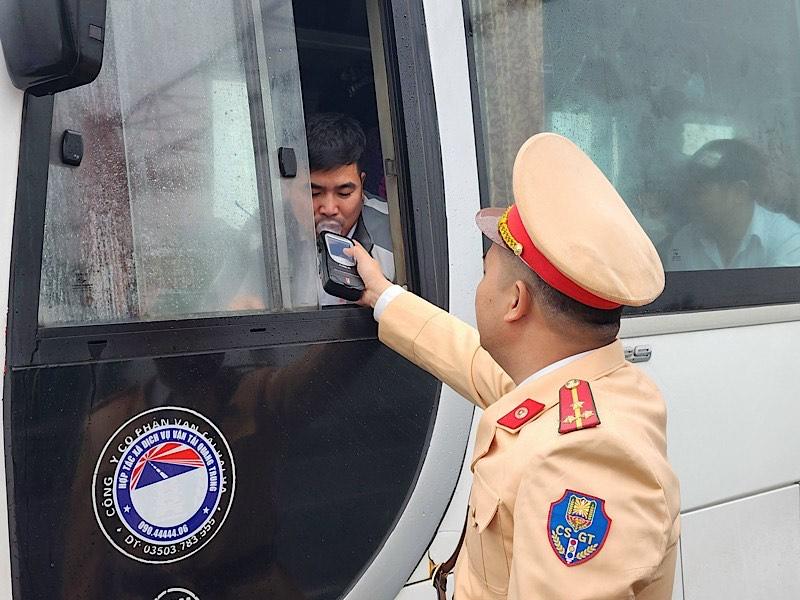 Hơn 9 nghìn trường hợp vi phạm nồng độ cồn bị xử lý trong 4 ngày thực hiện cao điểm