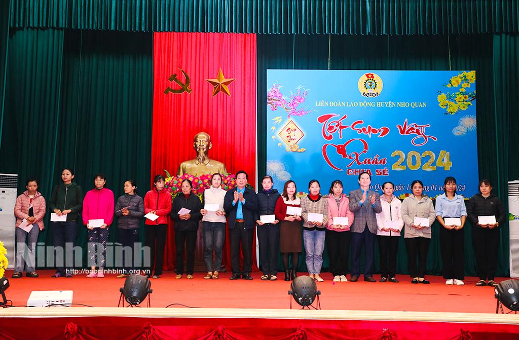 Tổ chức chương trình "Tết sum vầy - Xuân chia sẻ" tại huyện Nho Quan, Gia Viễn