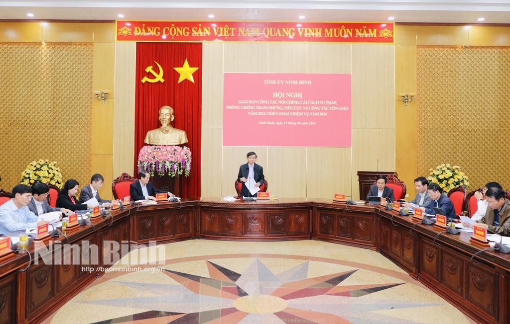 Giao ban công tác nội chính, cải cách tư pháp, phòng, chống tham nhũng, tiêu cực và công tác tôn giáo