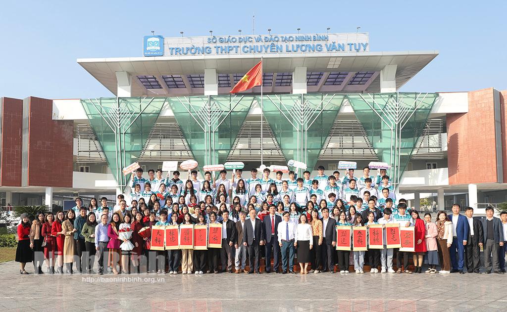 71/82 học sinh Ninh Bình đạt giải tại kỳ thi chọn học sinh giỏi Quốc gia năm học 2023-2024