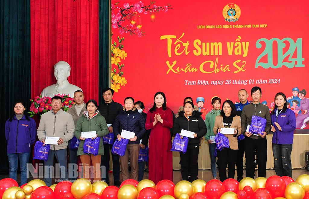 LĐLĐ thành phố Tam Điệp tổ chức chương trình Tết sum vầy-Xuân gắn kết