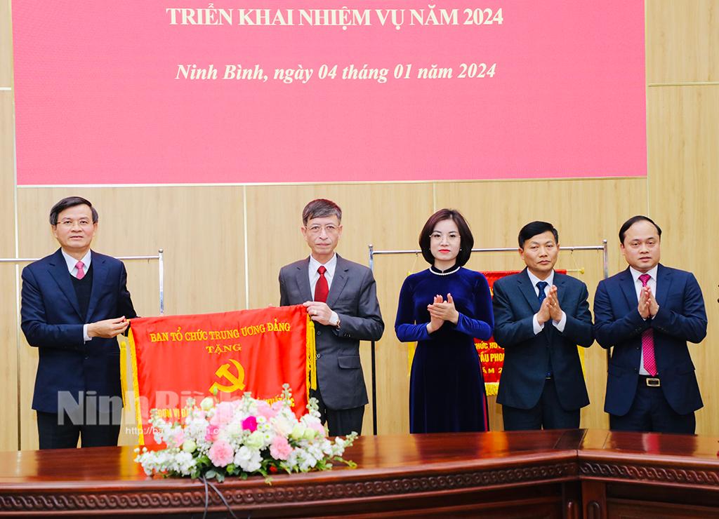 Triển khai nhiệm vụ công tác Tổ chức xây dựng Đảng năm 2024