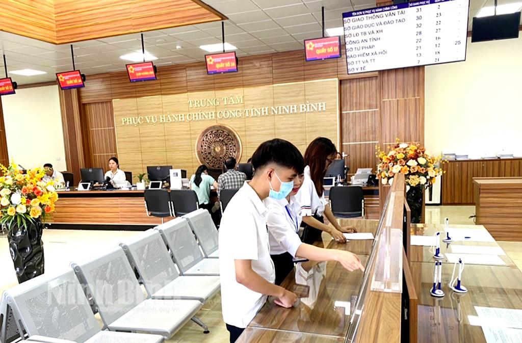 Công bố danh mục dịch vụ công trực tuyến toàn trình, một phần, dịch vụ cung cấp thông tin trực tuyến trên Hệ thống thông tin giải quyết TTHC tỉnh Ninh Bình