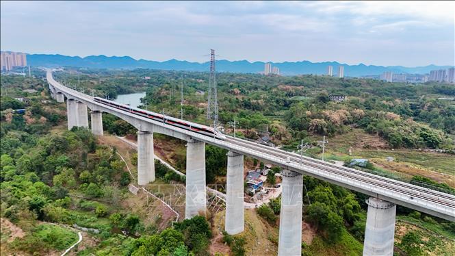 Tính năng vượt trội của đường sắt cao tốc Trung Quốc