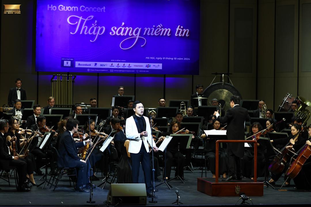 "Thắp sáng niềm tin" - những giai điệu đẹp về tình yêu Tổ quốc và Thủ đô Hà Nội