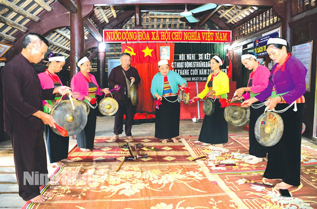 Quan tâm, chăm lo đời sống đồng bào các dân tộc thiểu số