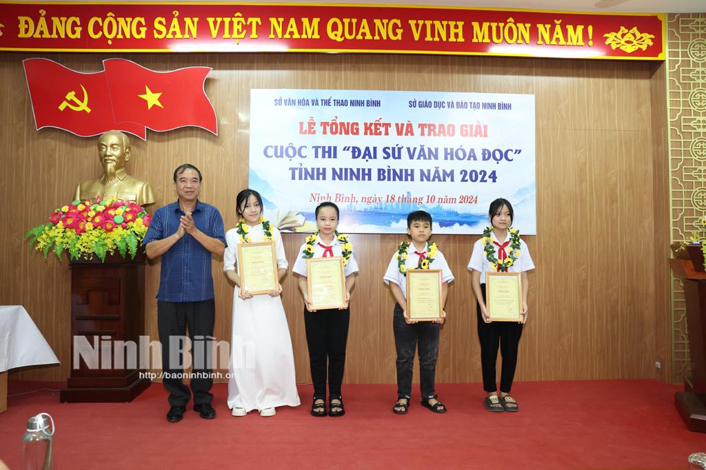 Tổng kết và trao giải Cuộc thi "Đại sứ Văn hóa đọc" tỉnh Ninh Bình năm 2024