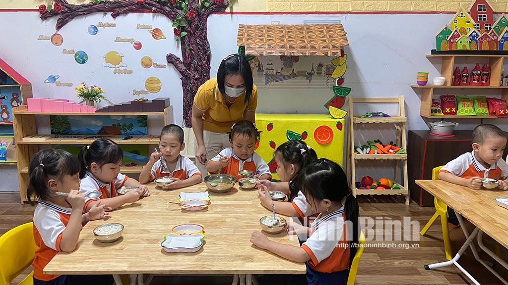 Thành phố Ninh Bình: Bảo đảm an toàn thực phẩm bữa ăn bán trú trường học