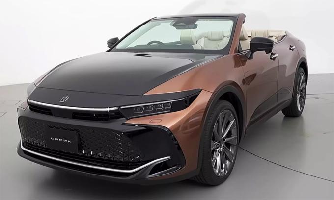 Toyota Crown mui trần hàng 'độc' ra mắt