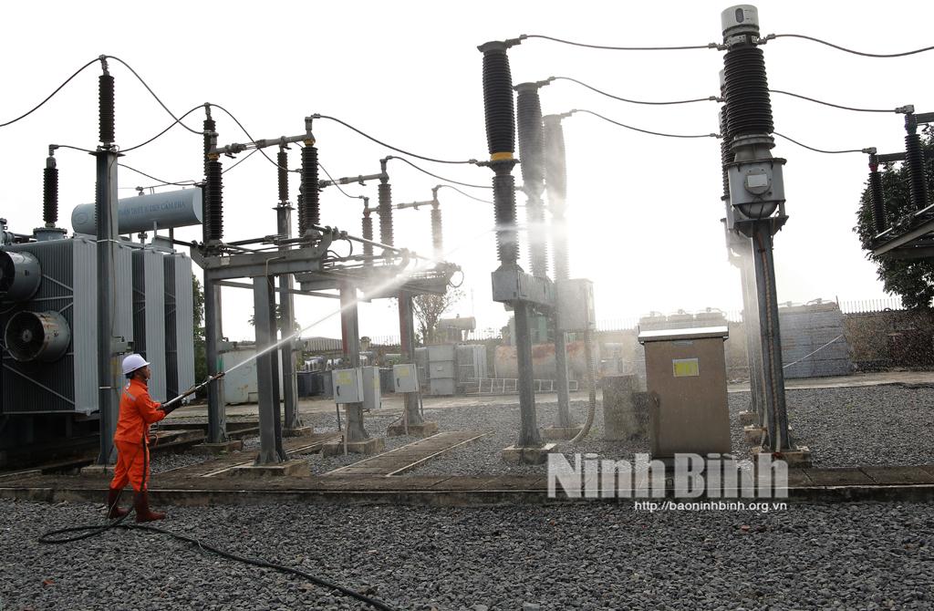 PC Ninh Bình sẵn sàng cấp điện an toàn, ổn định dịp Tết Nguyên đán Giáp Thìn