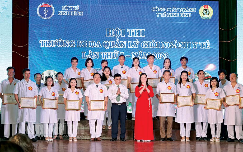 Làm tốt công tác chăm sóc, bảo vệ và nâng cao sức khỏe Nhân dân