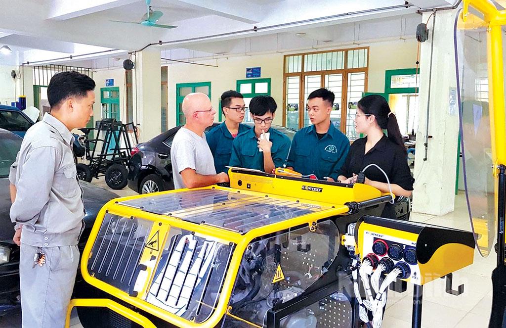 Nâng chất nguồn lao động: Cần sự chủ động của doanh nghiệp