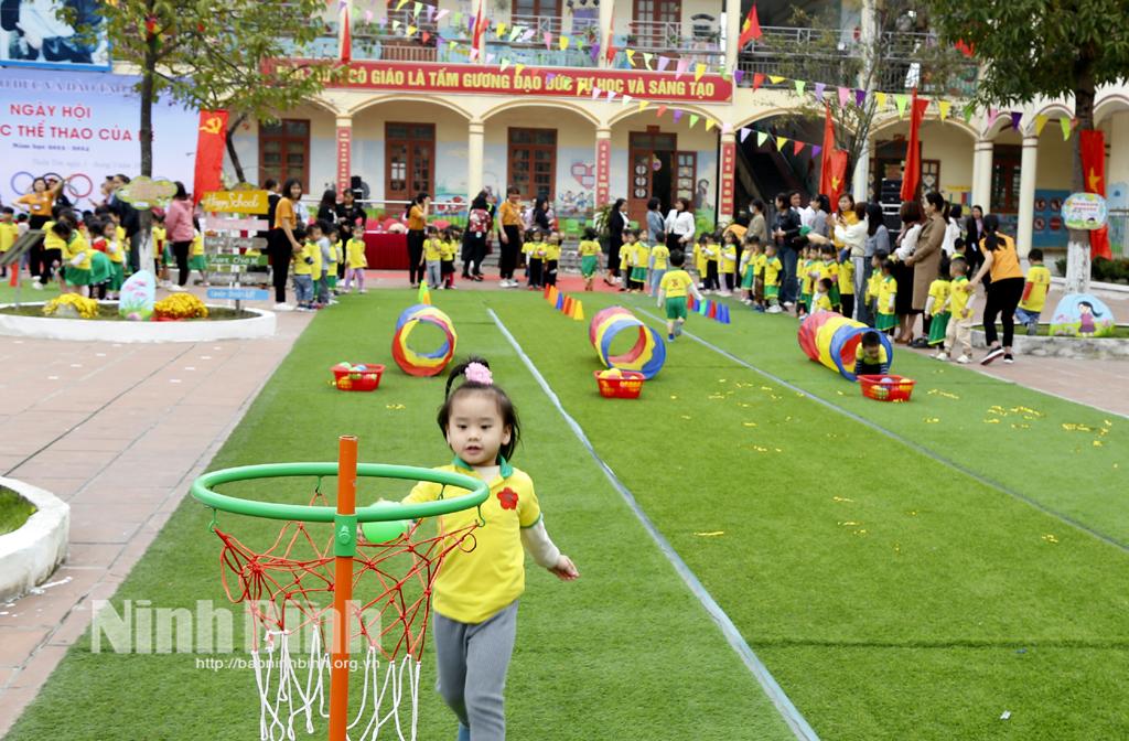 Hoa Lư tổ chức "Ngày hội thể thao của bé"