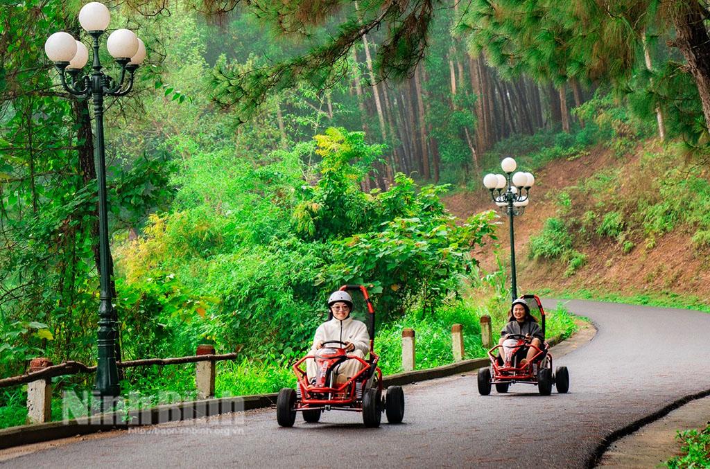 Ninh Binh offers more attractive tourism products to lure tourists
