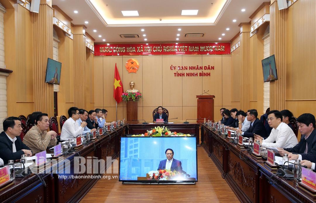 Thủ tướng Phạm Minh Chính chủ trì hội nghị tháo gỡ khó khăn, thúc đẩy phát triển nhà ở xã hội