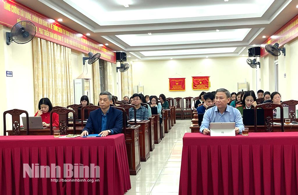 Cục Thống kê tỉnh tổ chức tập huấn điều tra dân số và nhà ở giữa kỳ năm 2024