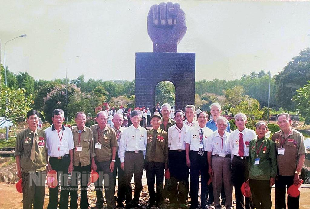 Chuyện những người trở về từ "địa ngục trần gian": (Kỳ 2): Viết tiếp bản hùng ca