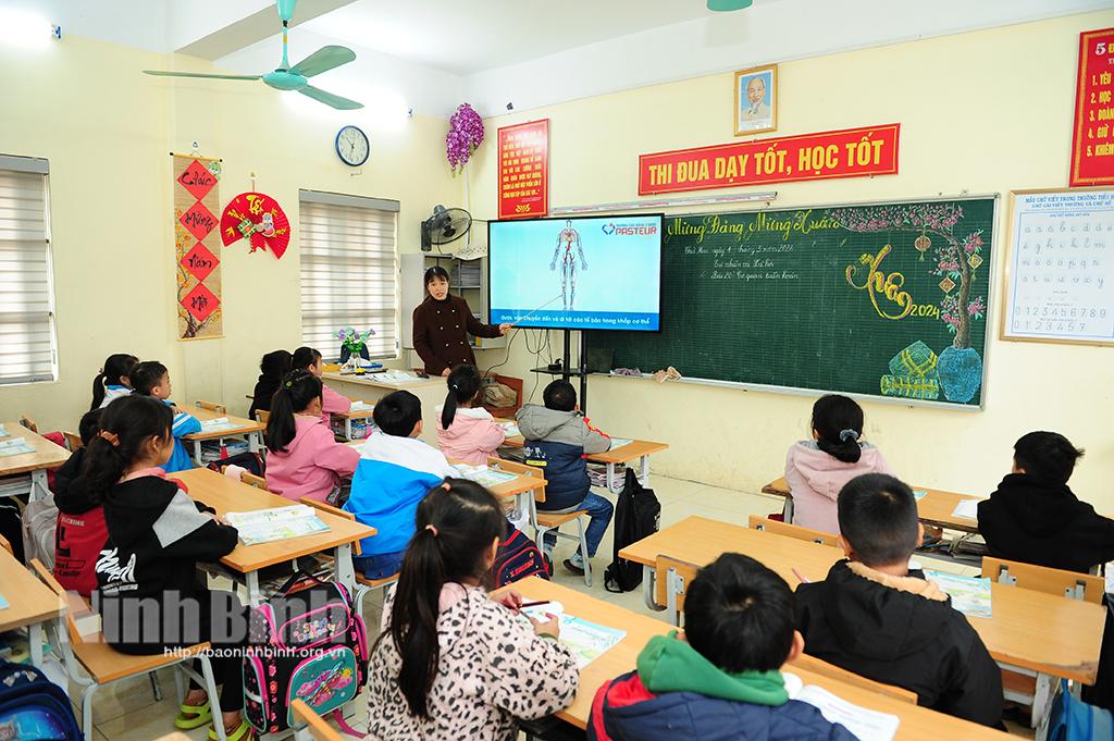 Chi bộ hoàn thành xuất sắc nhiệm vụ tiêu biểu 5 năm liền