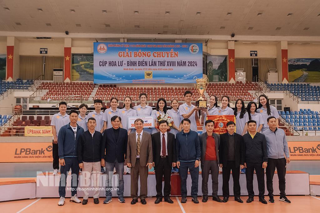 Nữ LPBank Ninh Bình và bước "chạy đà" hoàn hảo