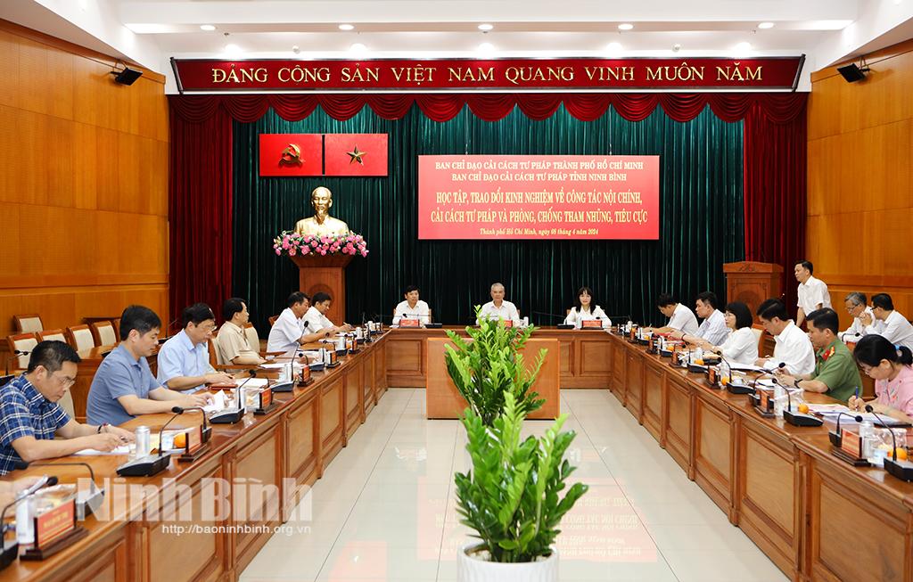 Ban Chỉ đạo Cải cách tư pháp tỉnh học tập, trao đổi kinh nghiệm công tác tại một số tỉnh phía Nam