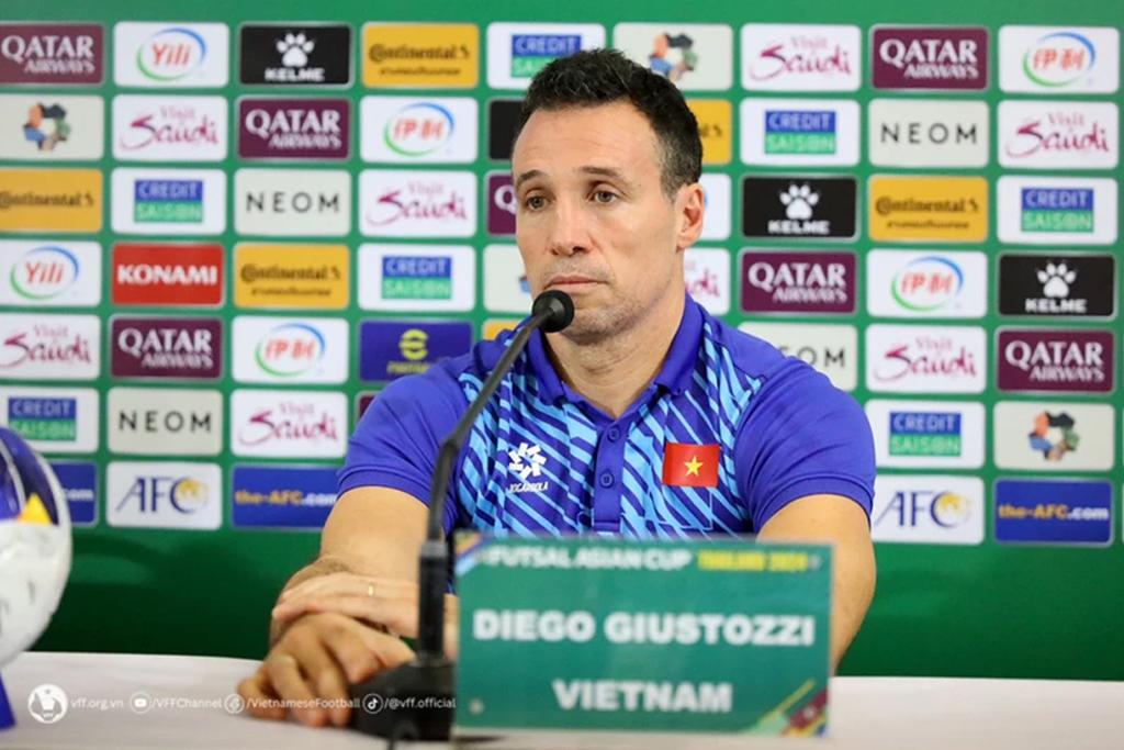 HLV Diego Giustozzi nói gì trước cơ hội dự World Cup của Futsal Việt Nam?