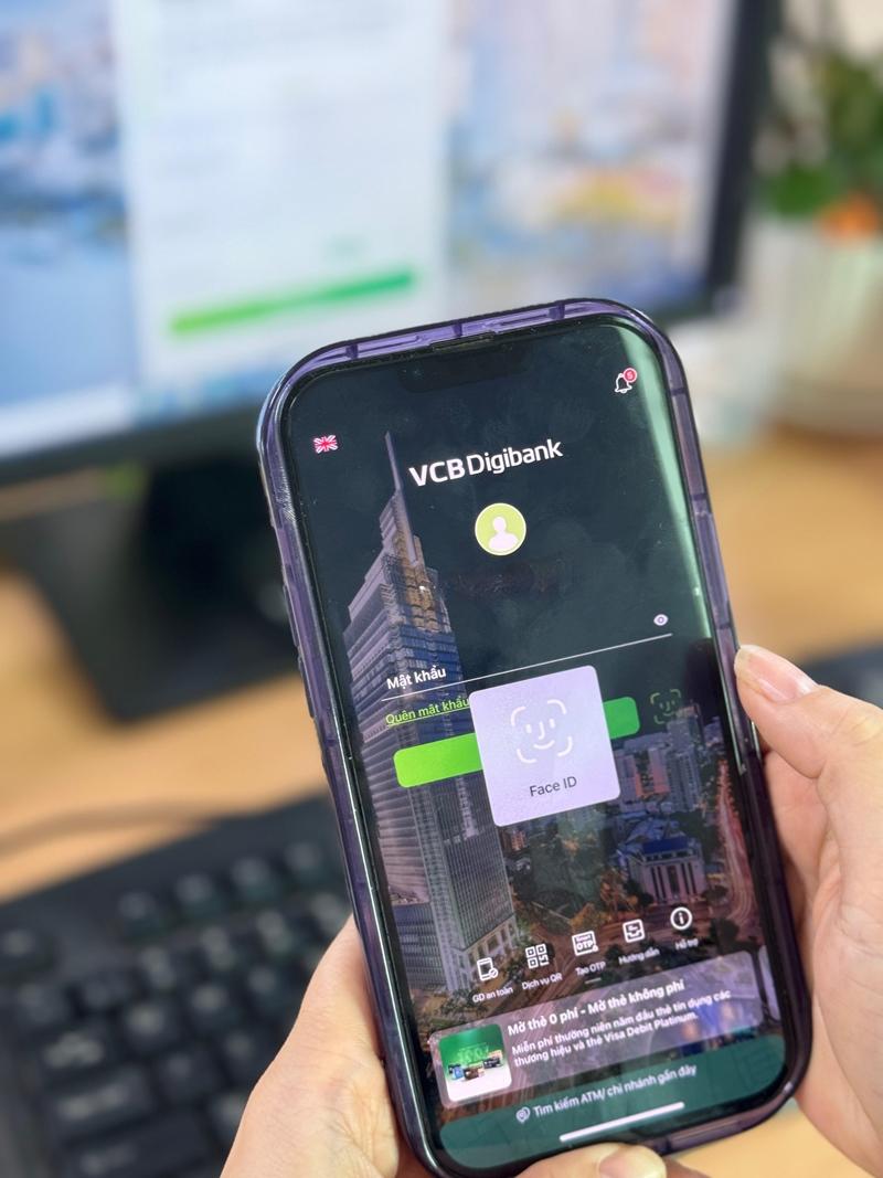 Từ 1/7, chuyển tiền trên 10 triệu phải xác thực sinh trắc học