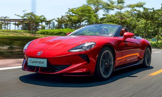 MG Cyberster - xe điện mui trần bằng giá Porsche 718