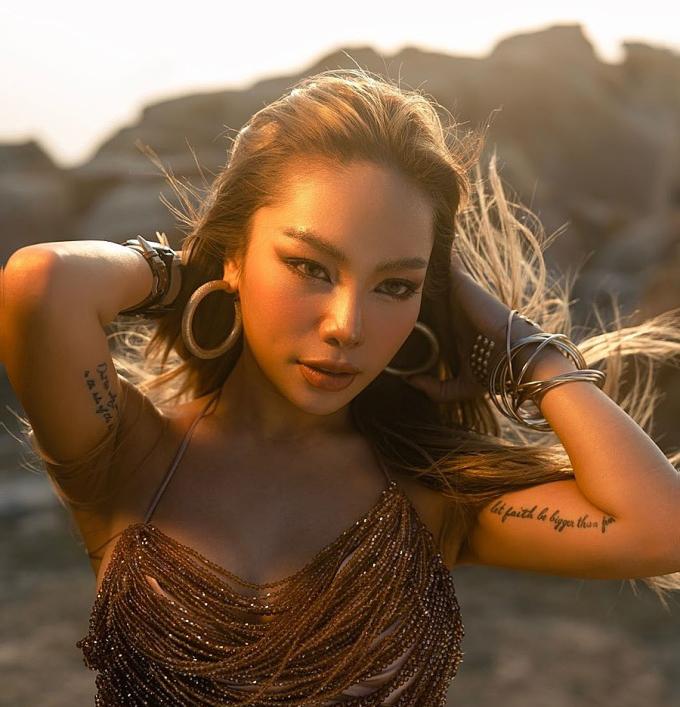 Vũ Thảo My lần đầu thể hiện vũ đạo trong MV