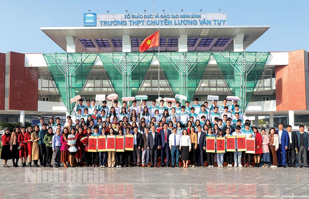 Tiếp tục nâng cao chất lượng giáo dục mũi nhọn